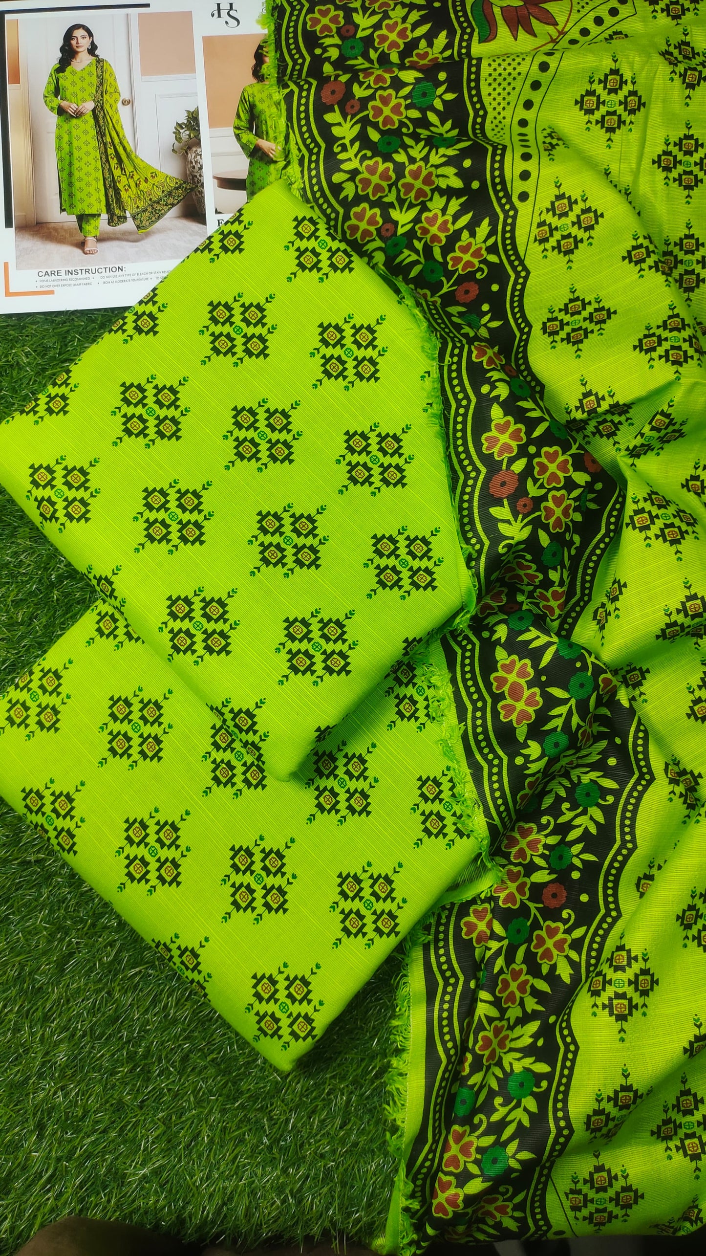 KHADDAR Parrot Green