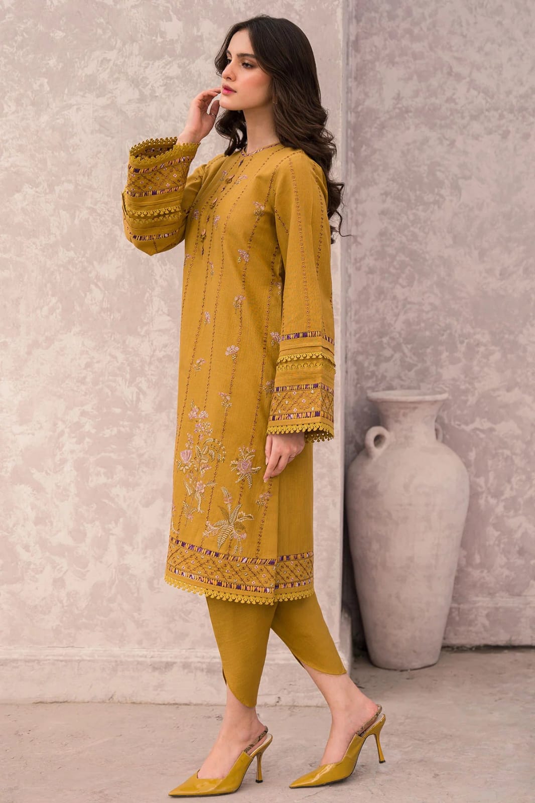 Sapphire Mustard