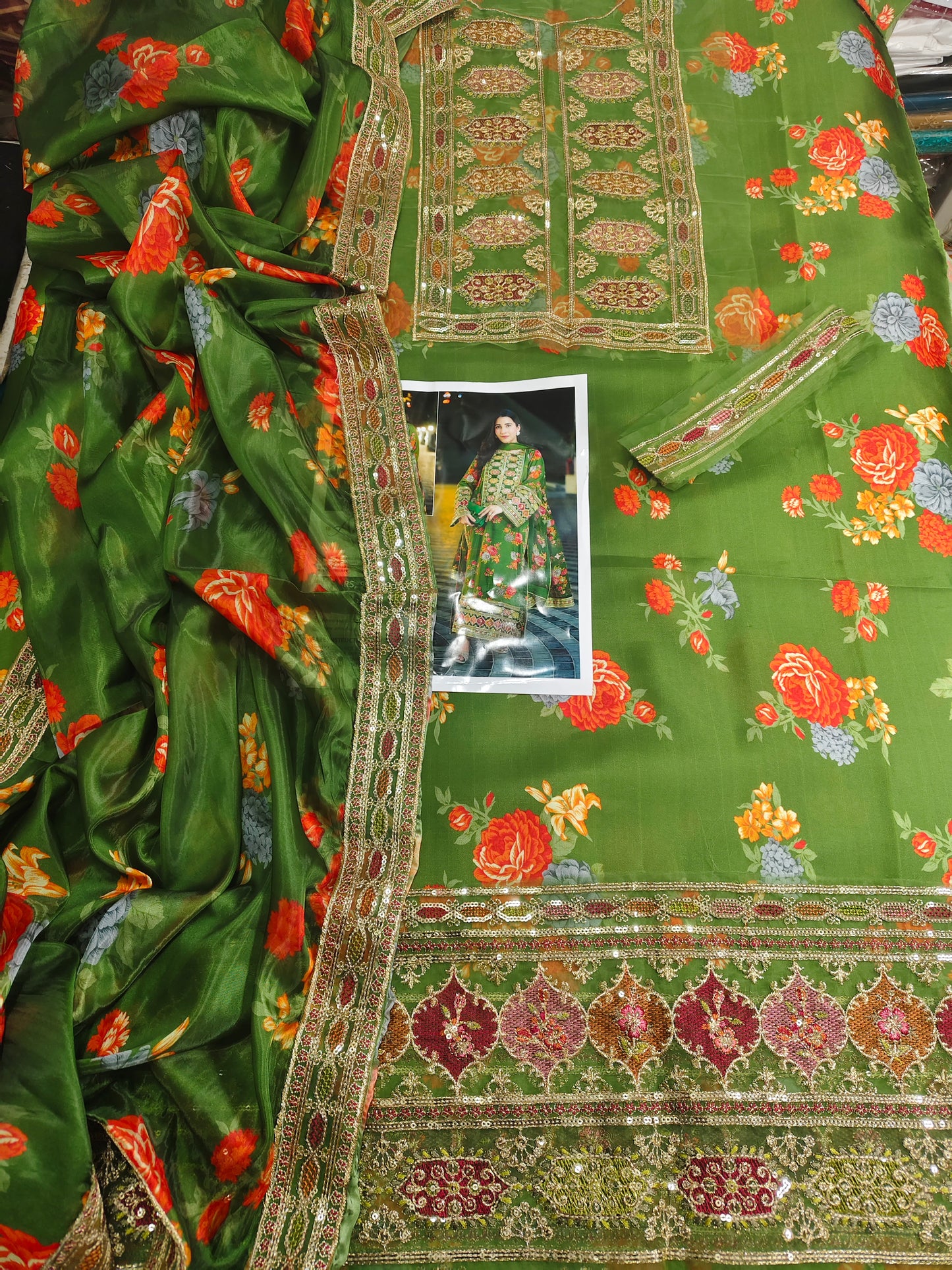 Aneela's silk Mehndi