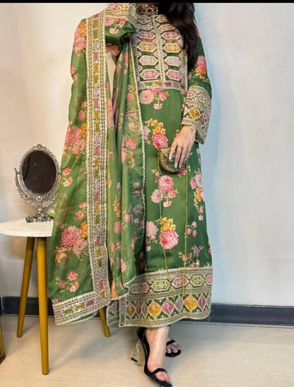 Aneela's silk Mehndi