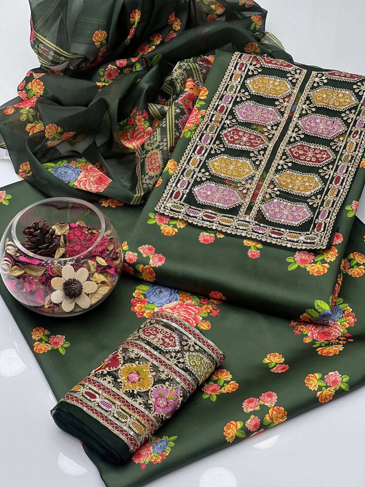 Aneela's silk Mehndi